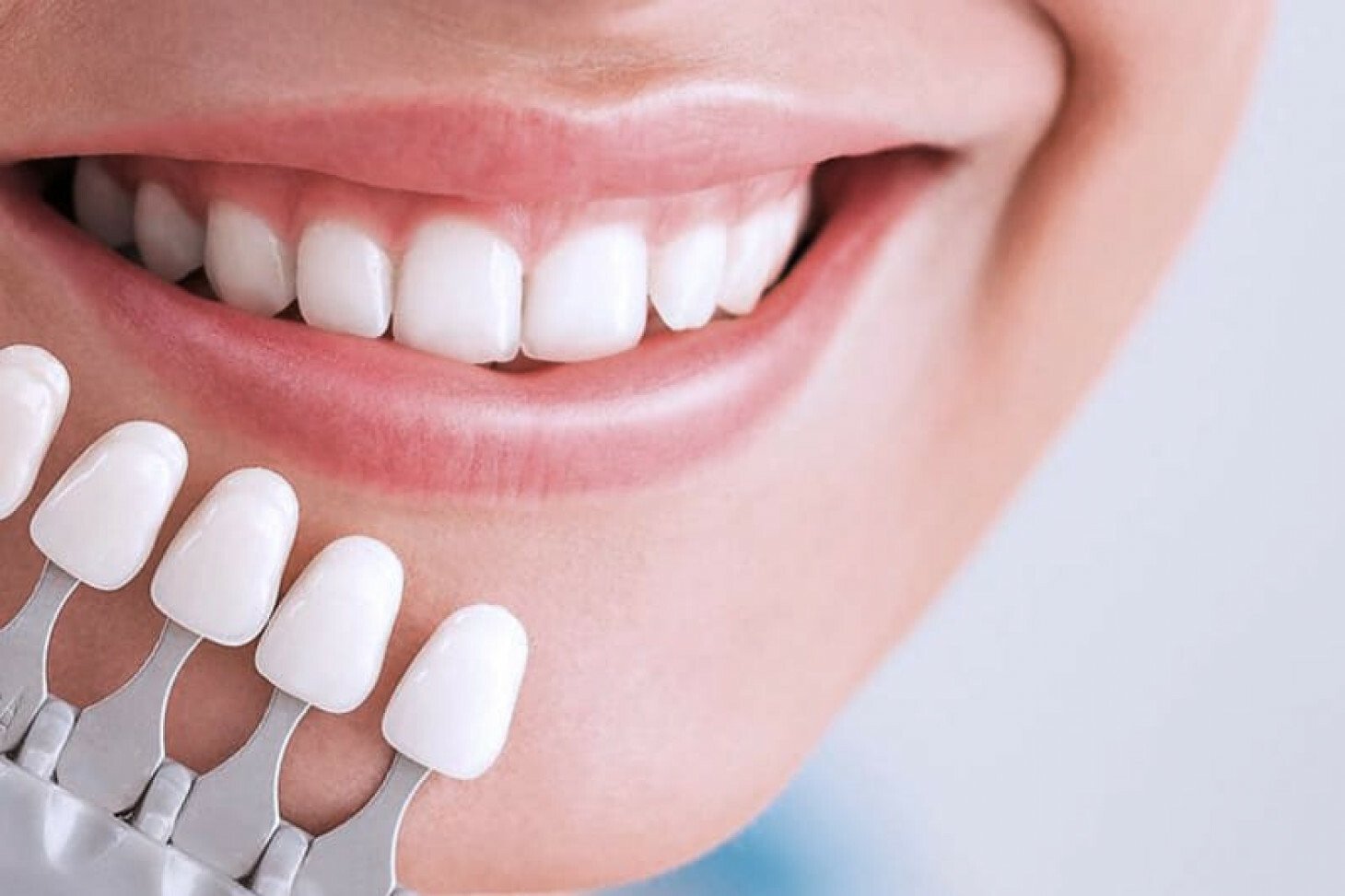 Nha Khoa Quốc Tế Sài Gòn Hướng dẫn cách phân biệt răng sứ