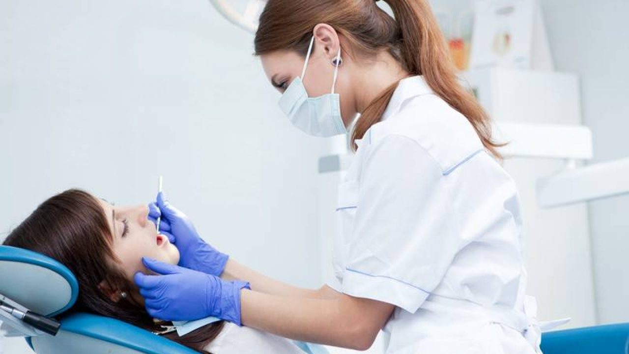 Nha Khoa Quốc Tế Sài Gòn Chọn bác sĩ nha khoa bọc răng sứ kinh nghiệm