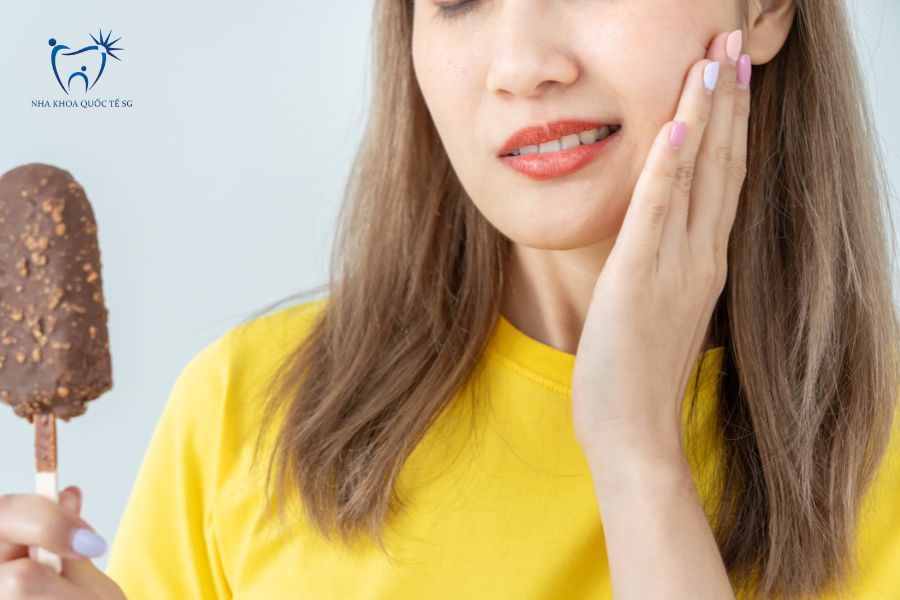 Răng sứ bị ê buốt sau khi ăn đồ ăn lạnh