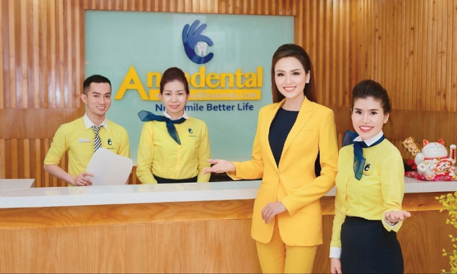 Đội ngũ lễ tân tại Nha Khoa Anna