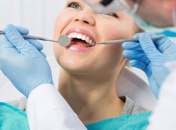 Nha Khoa Quốc Tế Sài Gòn Tổn thương hệ thần kinh do trồng implant giá rẻ
