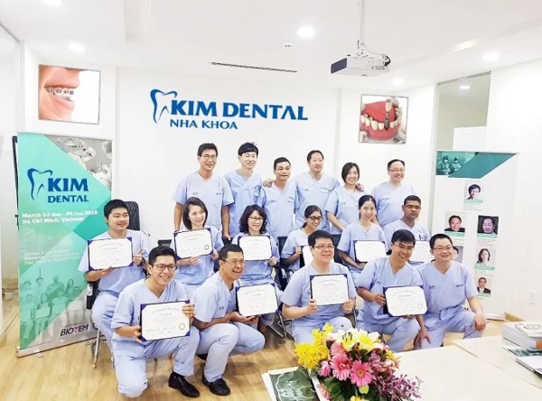 Nha Khoa Quốc Tế Sài Gòn Chọn trồng răng Implant tại Nha khoa Kim với công nghệ 3D hiện đại
