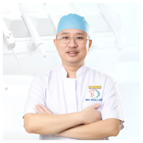 Nha Khoa Quốc Tế Sài Gòn TS.BS Nguyễn Hiếu Tùng là Giám đốc chuyên môn Nha khoa I-DENT