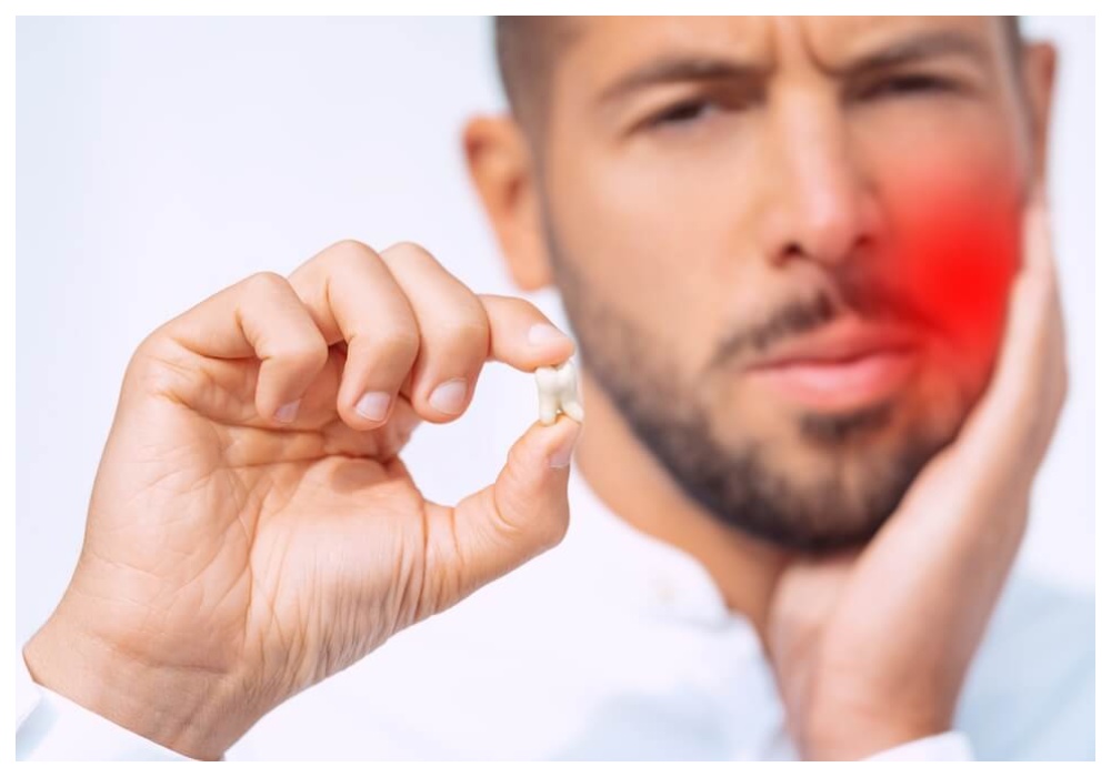Nha Khoa Quốc Tế Sài Gòn Sưng đau kéo dài sau ghép implant
