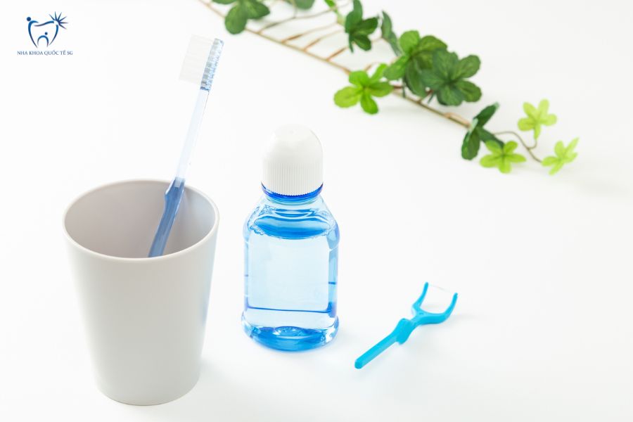 Dụng cụ chăm sóc răng cần thiết sau khi làm cầu răng sứ