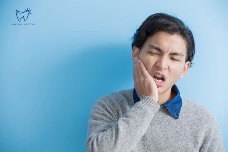 Nha Khoa Quốc Tế Sài Gòn Dấu hiệu nhận biết viêm tủy sau bọc sứ